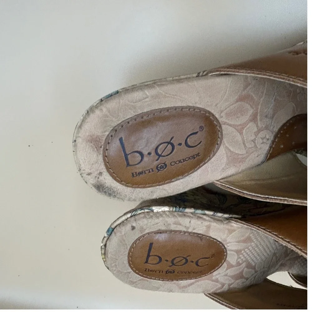 BOC Born Concept Womens 8 Tan Leather Floral Cork Wedge Sandals C34102 CBKA14